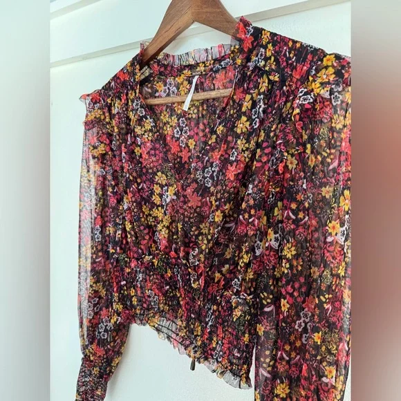 Free People XS Twyla Smocked Sheer Ruffle Long Sleeve Floral V-Neck Top Blouse - Picture 7 of 11